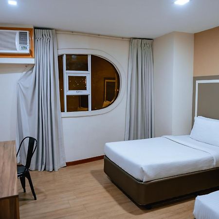 S Hotel & Residences Cebu Exterior foto