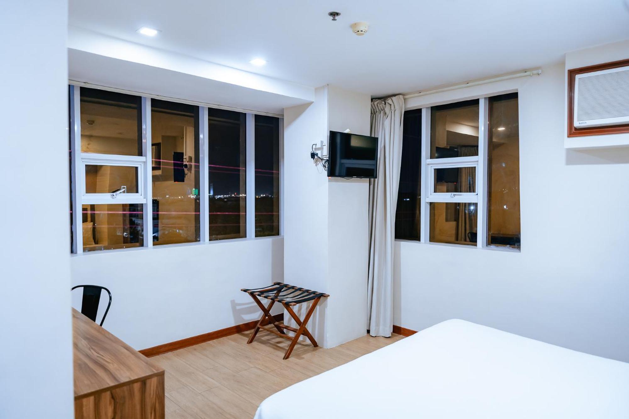 S Hotel & Residences Cebu Exterior foto